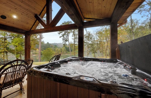 Golden Cabin | Riverfront Cabin-160 acres/Mtn & River Views!Hiking Trails!Kayaks Provided!