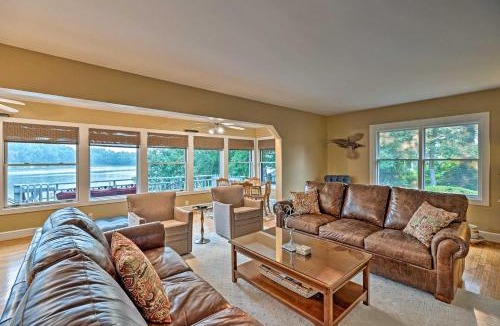 Kinsale House | Riverfront Paradise w/Hot Tub & Pool in Kinsale!
