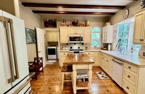 Payson Cabin | Riverfront Retreat. Year-round river in North Payson.