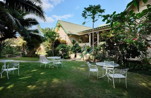 Wailuku House | Romantic Maui Hideaway at The Historic Wailuku Inn