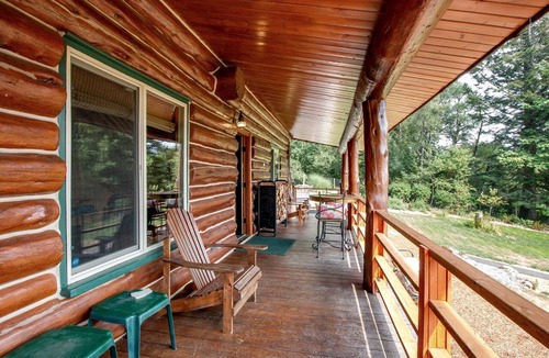 Stevenson Cabin | Rustic Private Cabin with Fireplace Perfect for Hiking and Fishing in Stevenson, Washington