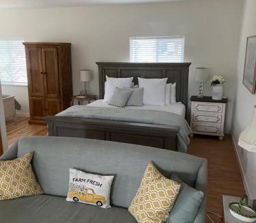 Jamul Resort | Rustic Ridge Vineyards Cottage