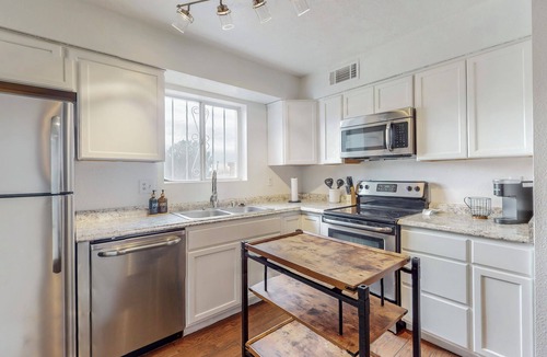 Northeast Heights Condo | Sandia Sunset Home W/Mountain View In Albuquerque