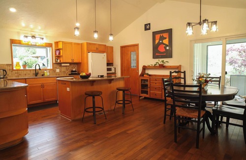 Stevenson House | Sauna, River Views, 4BR Homestead Retreat