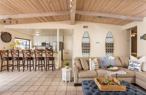 Leucadia House | Seaside Luxury Duplex with Putting Green E950-0