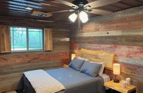 Crestline Cabin | Secluded 6 bed, 2 full bath Lodge with everything you need for a wonderful stay.