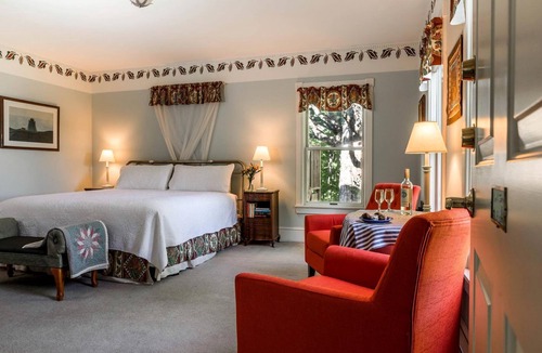 Hallowell Cabin | Secluded Rental for Couples on a Farmstead near the Kennebec River, Maine