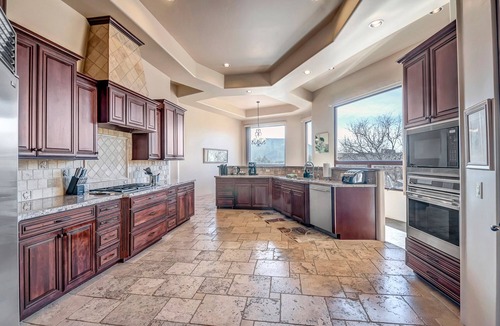 Oak Creek House | Sedona Luxury Retreat: Spacious 4BR home in Village of Oak Creek with stunning red rock views.