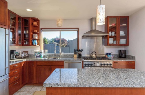 Sea Ranch House | Serene 3 BDRM with Hot Tub & EV Charger