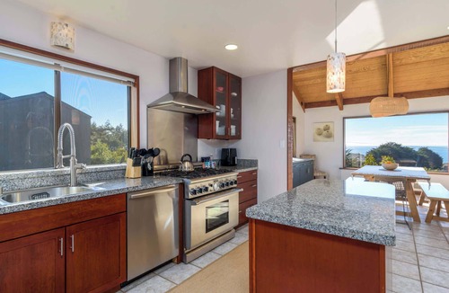 Sea Ranch House | Serene 3 BDRM with Hot Tub & EV Charger