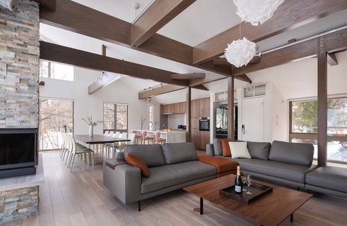 Echo Land Ski Chalet | Silver Maple Chalet