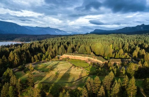 Stevenson House | Skamania Lodge! Close to Columbia River Gorge! Free Parking, Pool