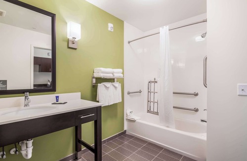 Park City Hotel | Sleep Inn & Suites Park City - Wichita North
