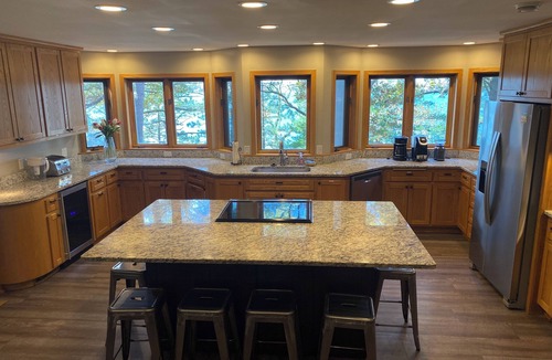 Amery House | Sleepy Deer Chalet! Spacious, Well-Appointed home on Beautiful Lake Wapogasset!