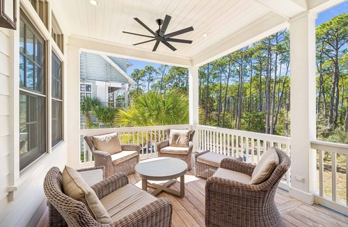 Gulf District House | South of 30A | Close to the Beach + WaterColor Beach Club | Evergreen Dream