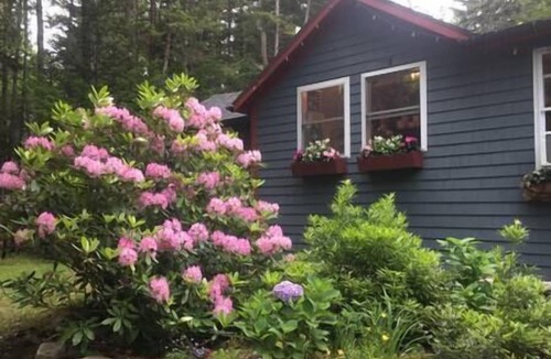 Manset House | Southwest Harbor Hideaway in the Woods of Acadia