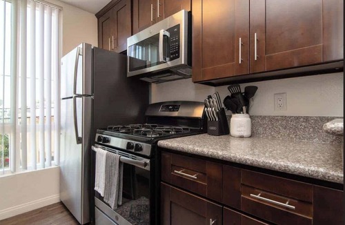 Little Armenia Apartment | Spacious 2BR Retreat in Hollywood with pool access