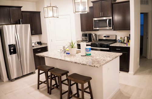 Tucson House | Spacious 3 BR Home - Pool/Playground, L2 EV Charger, Free Parking, Near Freeway