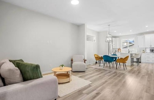 Keith House | Spacious 3BR 2.5BA, AC in Rockland Park
