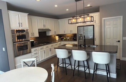 San Marcos House | Spacious 4 bd 3 ba house w/fitness room & AC near Carlsbad beaches and legoland