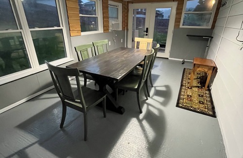 Bluewell House | Spacious 4-bedroom house in Bluefield 6 miles from Pocahontas Trailhead.