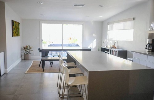 Sherwood Forest and Thistle Development House | Spacious 4-Bedroom Pool House - 10 Mins to Disneyland - AC, Fast WiFi, BBQ