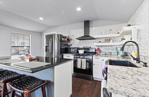 Mahncke Park House | Spacious 4-bedroom house in welcoming San Antonio near trails, Pearl, Gardens