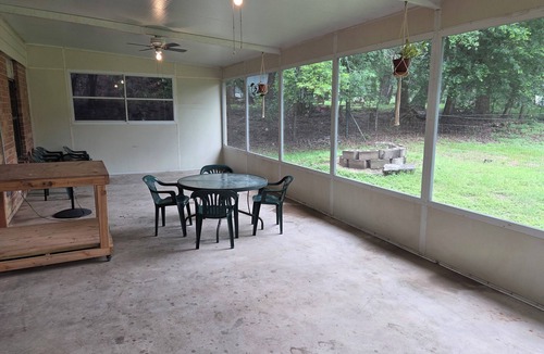 Timberwood Park House | Spacious 4-bedroom house in San Antonio close to many SA attractions