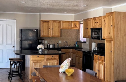 Northeast Heights House | Spacious 4 Bedrooms, 3 full Bathrooms and close to Everything ABQ