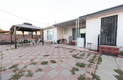 Bellflower House | Spacious 4BR/2BA Central Bellflower Home