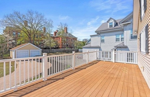 Arlington Condo | Spacious 5-bedroom condo in Arlington, close to Tufts, Harvard, MIT and Boston
