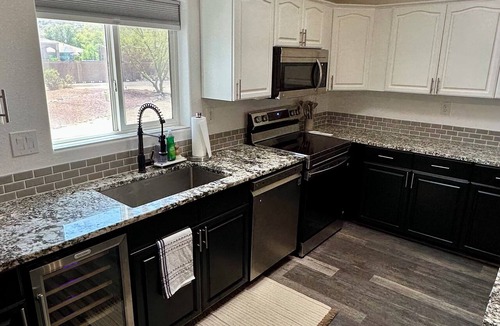 Phoenix House | Spacious Desert Hills Home with Scenic Views - Sleeps 8