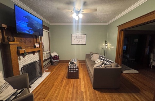 Barboursville House | Spacious Historic 5-bedroom house in charming Barboursville with AC