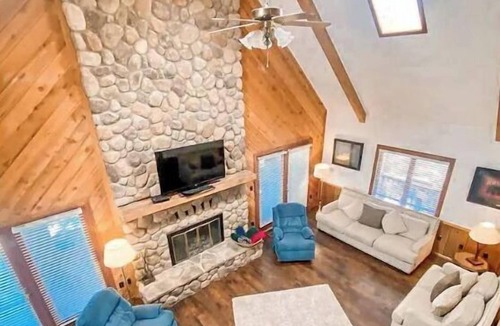 Ruidoso House | Spacious Mountain Lodge-Style Home