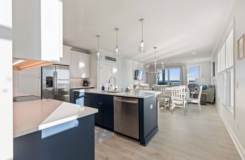 Wilmington Beach House | Spacious oceanfront 7-bedroom house, almost new, made up of two full units
