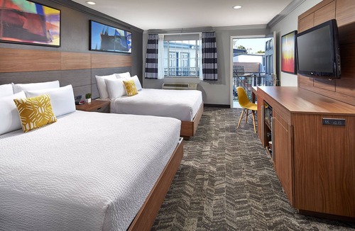 Downey Hotel | Studio Inn and Suites at Promenade Downey