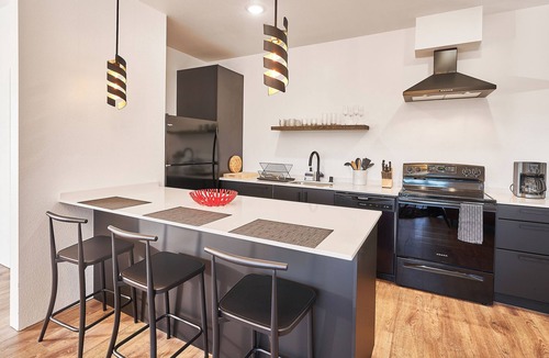 White Salmon Apartment | Studio located downtown White Salmon, Suite 1 at The Iconica