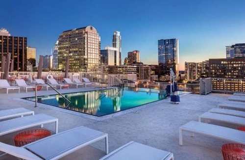 Civic District Condo | Studio unit/Austin - Full Kitchen, W/D, Rooftop Pool, & More!