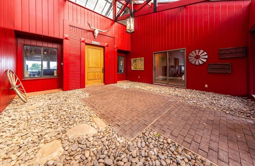 Cedar Creek House | Stunning 400-Acre Private Ranch Close to Austin and COTA - Pool, Fishing, Events