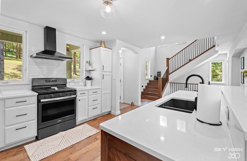 Garfield House | Stylish Lakefront Home on Beaver Lake with Dock in Beautiful Northwest Arkansas