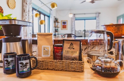 Clarkdale Cottage | Sunny Historic Cottage+Wineries+Outdoor Living+Verde Train+Holiday Availability