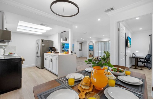 Featherock House | Swim Spa Retreat | Private Pickleball Court + Gym