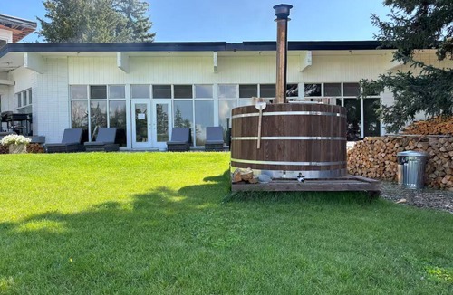 Calgary House | The 1951 at Farm Two53 | Saltwater Pool, Wood-Fired Hot Tub & Sauna, Sleeps 14