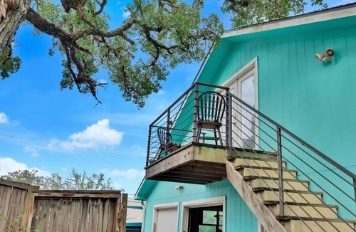 Manchaca House | The Chateau Unit D
