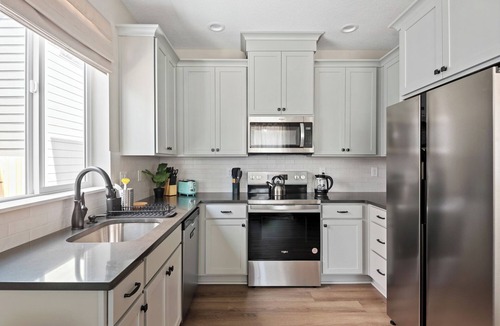 Mississippi District House | The Cherry Blossom - 3BD 2.5 BA House near Mississippi Ave and Legacy Emmanuel