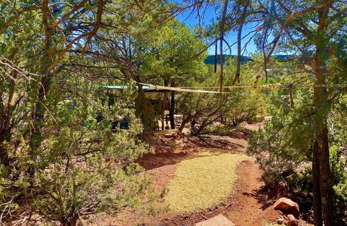 Zuzax Villa | The Chi-Treehouse.Very Civilized Glamping at Sunny Mellow Eco Villa!