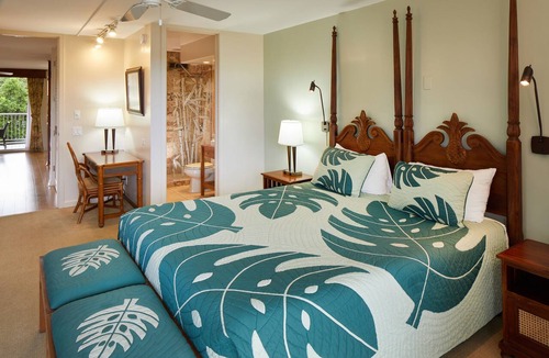 Princeville Hotel | The Cliffs at Princeville