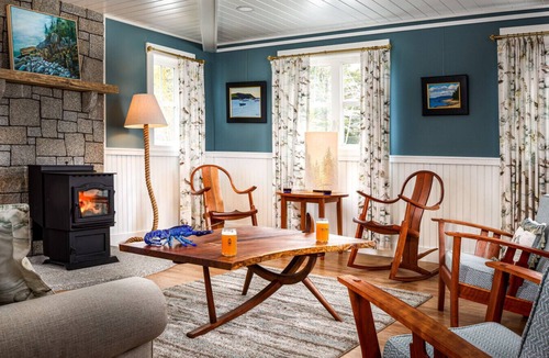 Hancock Point Bed & Breakfast | The Crocker House Country Inn (Rm 10)