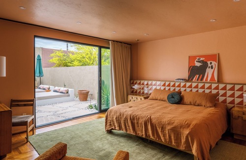 Blenman-Elm House | The Drachman - Heated Pool & Hot Tub, Spacious Retreat, UofA