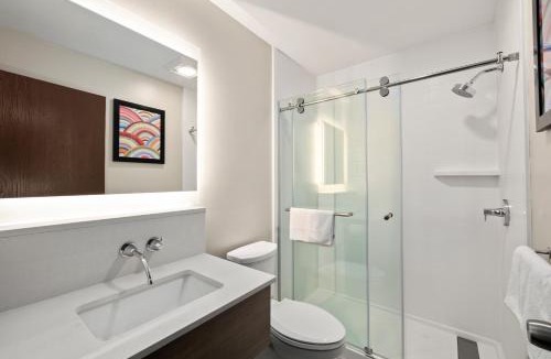 Waterville Hotel | The Elmwood